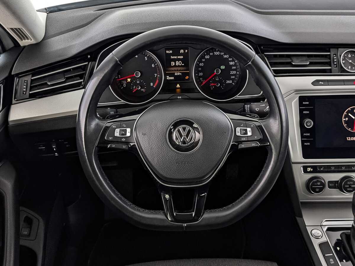 Volkswagen Passat б/у, 2019, Роботизированная. Фото: #18