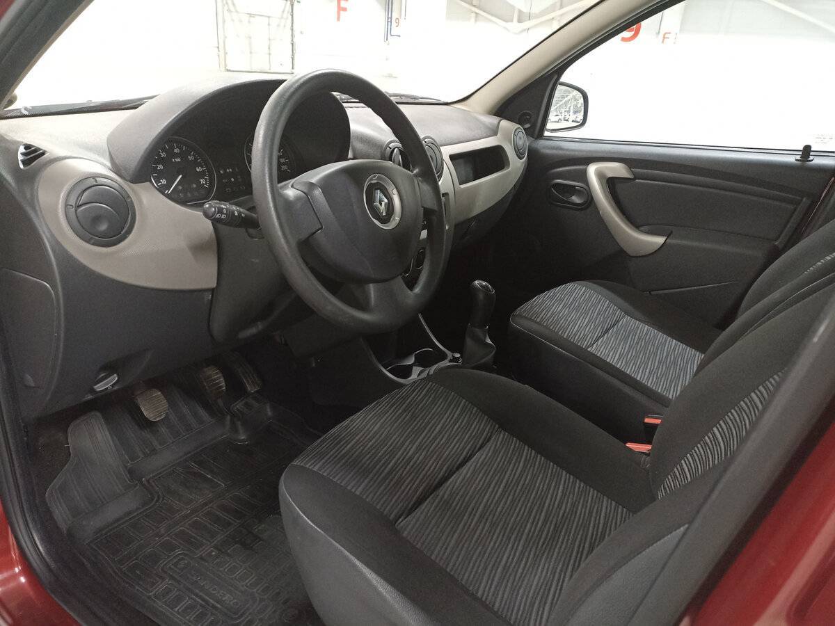 Renault Sandero б/у, 2013, Механическая. Фото: #15