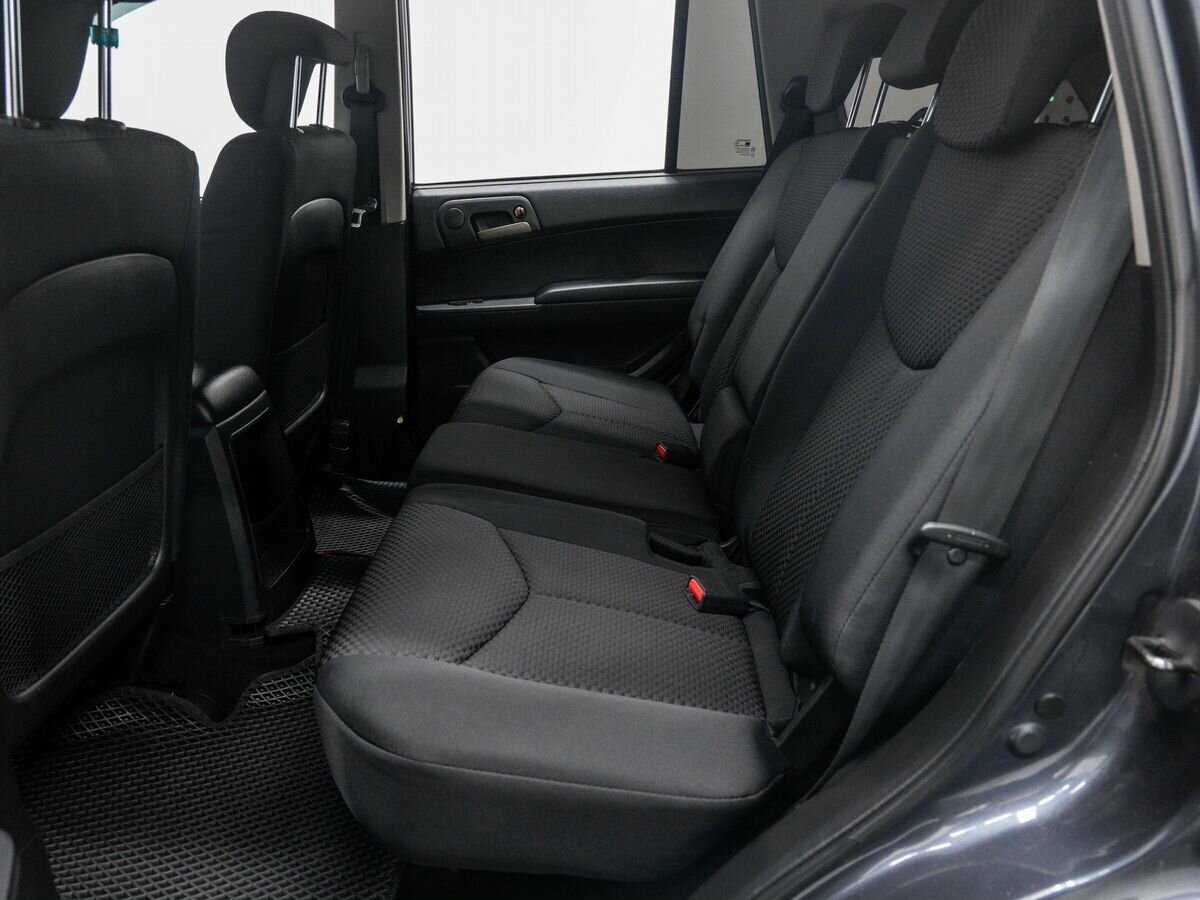 SsangYong Kyron б/у, 2013, Механическая. Фото: #8