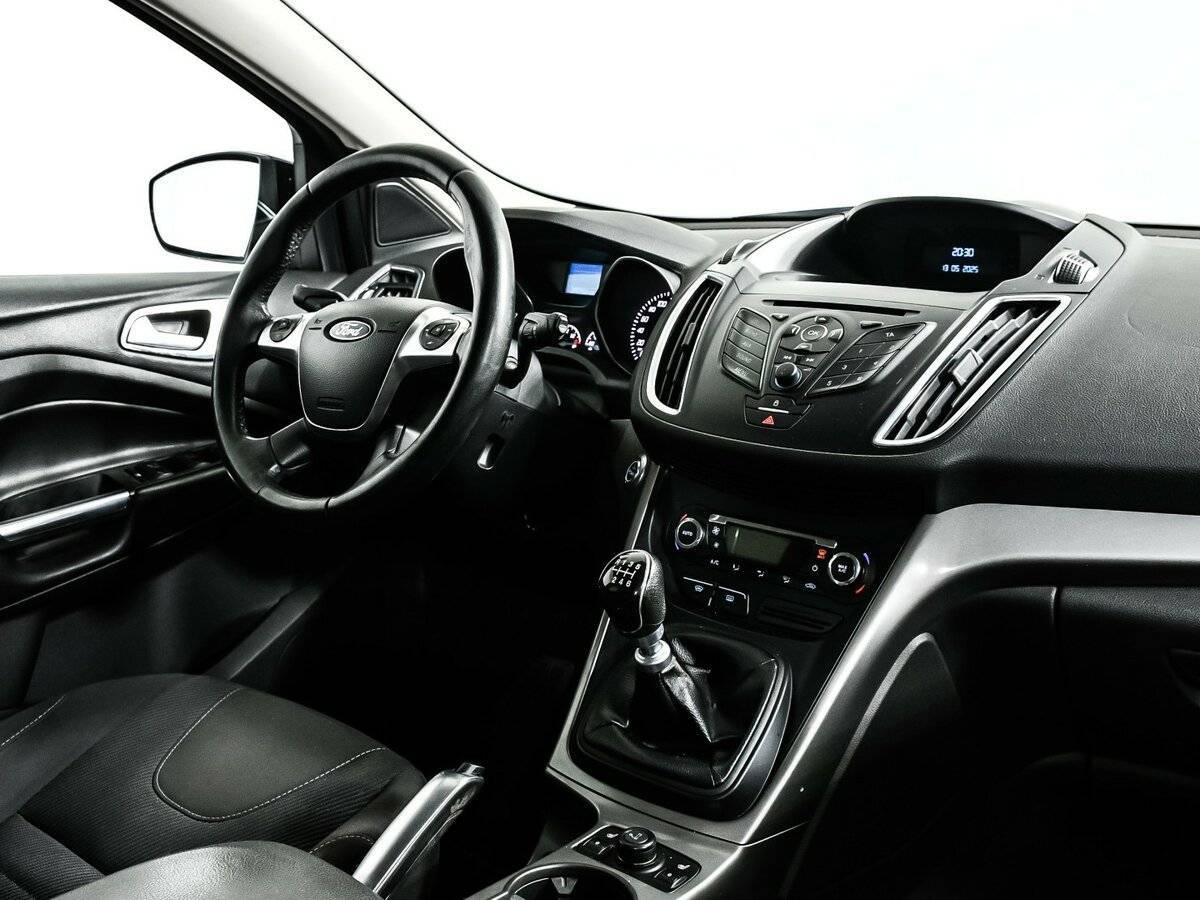 Ford Kuga б/у, 2013, Механическая. Фото: #8
