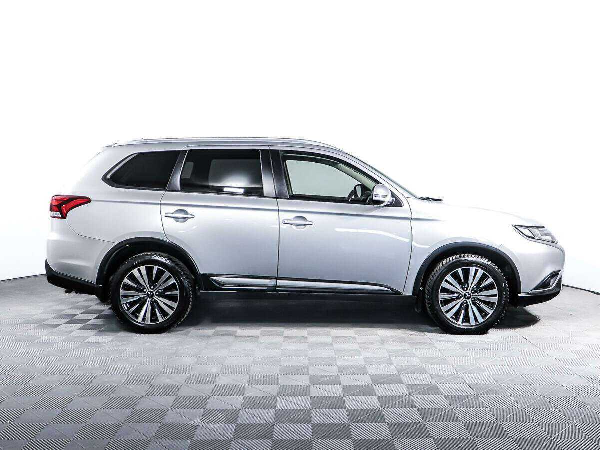 Mitsubishi Outlander б/у, 2019, Вариатор. Фото: #3
