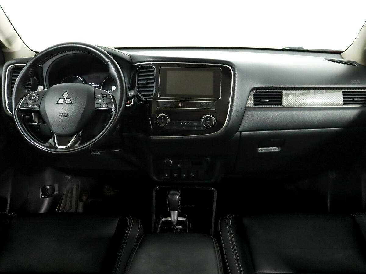 Mitsubishi Outlander б/у, 2019, Автоматическая. Фото: #10