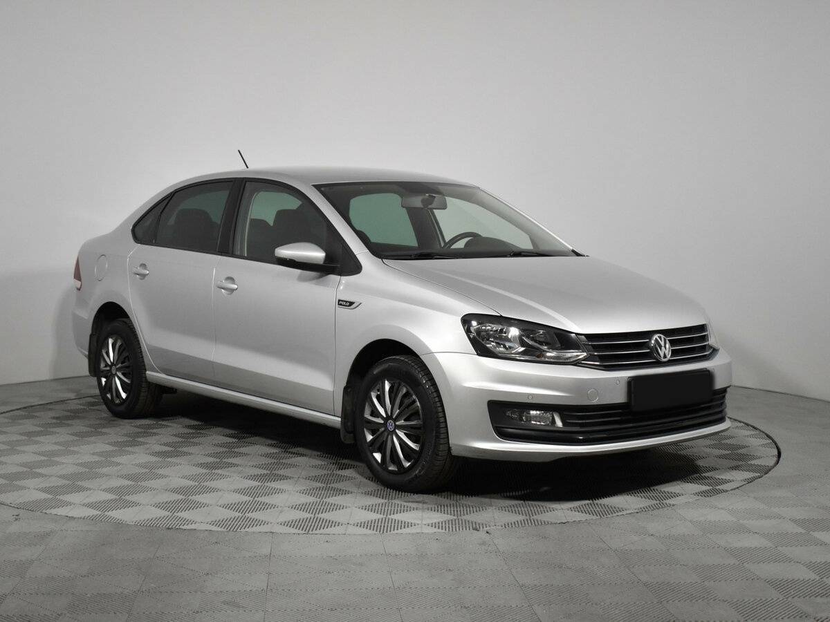 Volkswagen Polo б/у, 2018, Автоматическая. Фото: #2