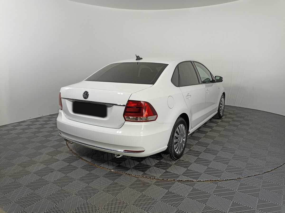 Volkswagen Polo б/у, 2017, Механическая. Фото: #4
