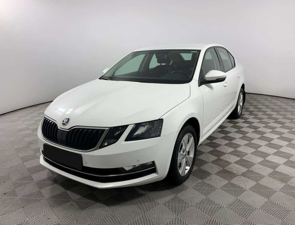 Skoda Octavia б/у, 2018, Роботизированная. Посмотреть фото
