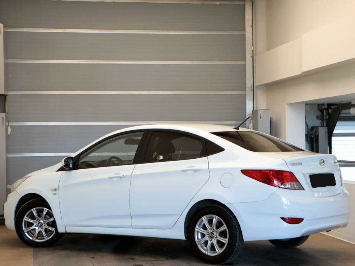Hyundai Solaris б/у, 2013, Автоматическая. Фото: #5
