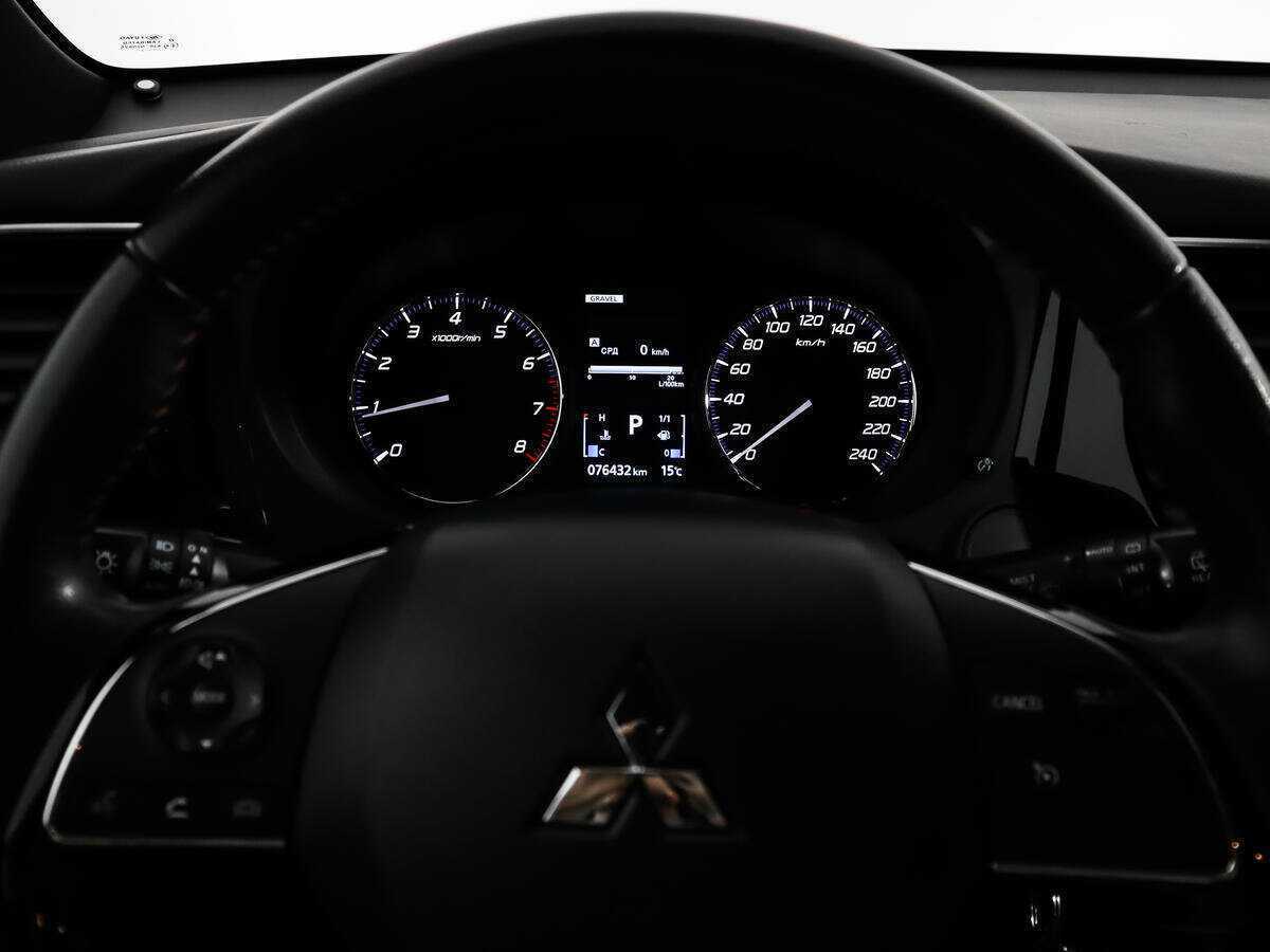 Mitsubishi Outlander б/у, 2021, Вариатор. Фото: #16
