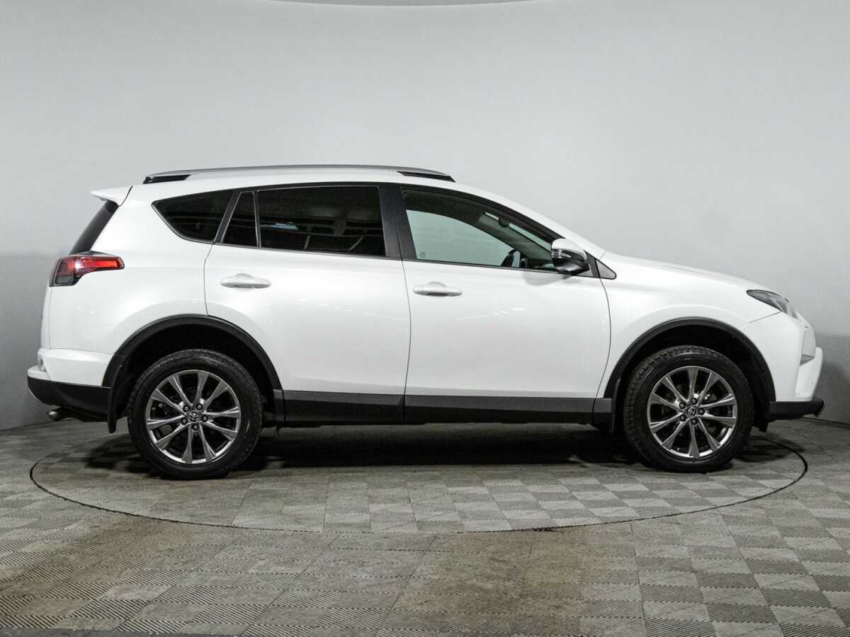 Toyota RAV4 б/у, 2019, Автоматическая. Фото: #3