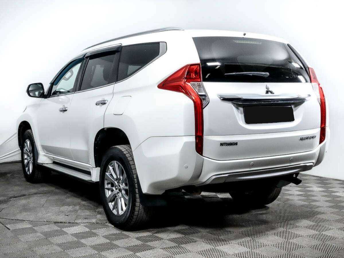 Mitsubishi Pajero Sport б/у, 2017, Автоматическая. Фото: #5