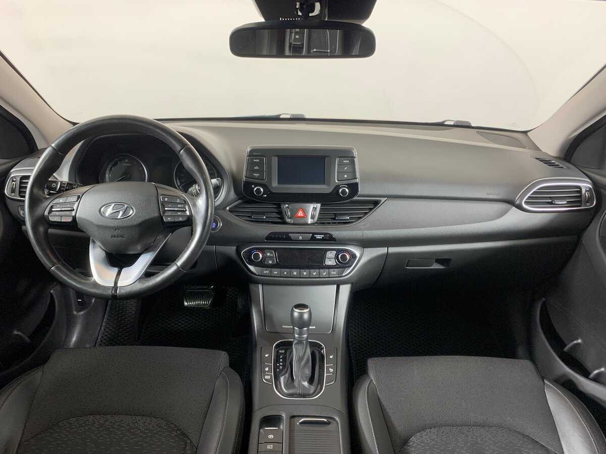 Hyundai i30 б/у, 2017, Автоматическая. Фото: #12