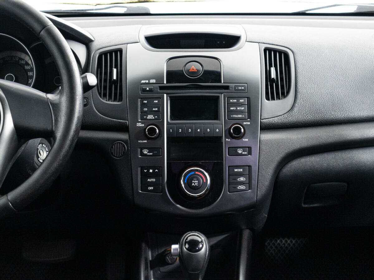 Kia Cerato б/у, 2012, Автоматическая. Фото: #13