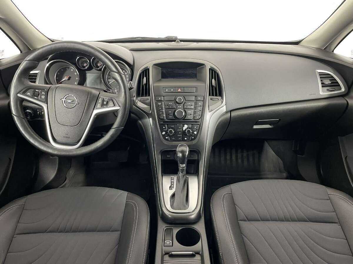 Opel Astra б/у, 2013, Автоматическая. Фото: #6