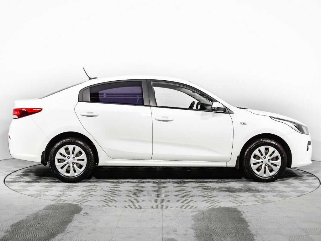 Kia Rio б/у, 2018, Автоматическая. Фото: #3