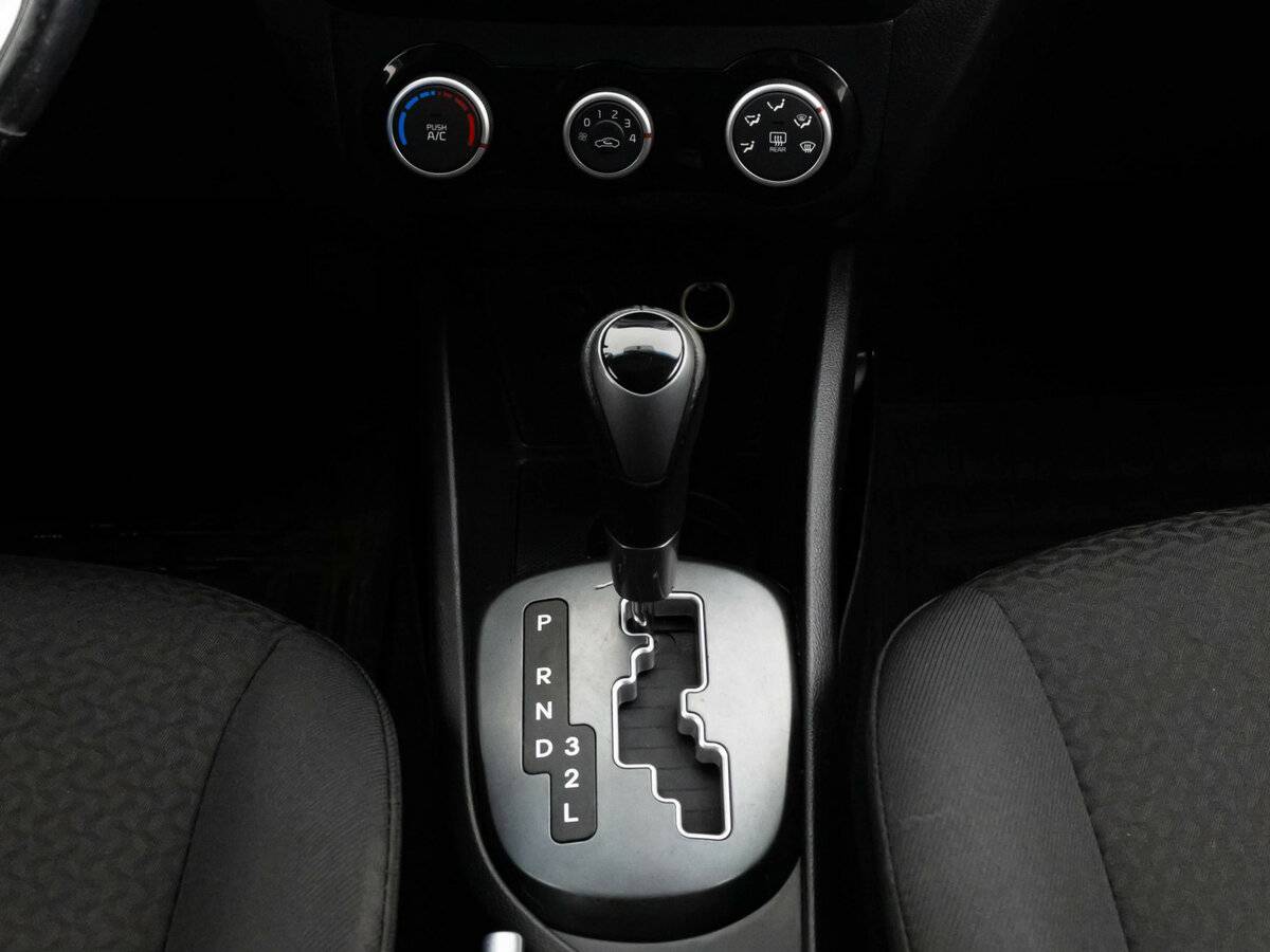 Kia Rio б/у, 2015, Автоматическая. Фото: #10