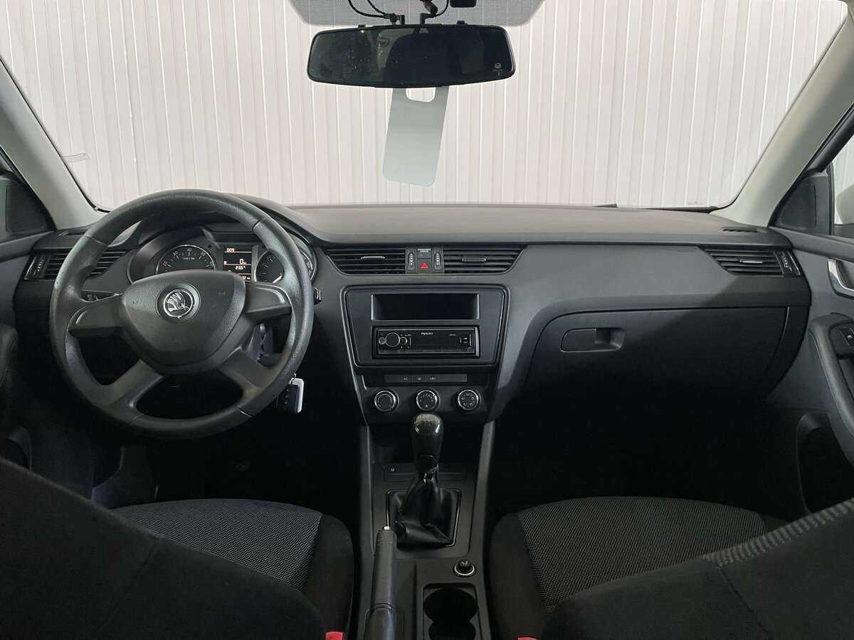 Skoda Octavia б/у, 2013, Механическая. Фото: #8