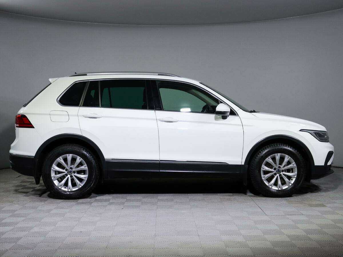 Volkswagen Tiguan б/у, 2020, Роботизированная. Фото: #3