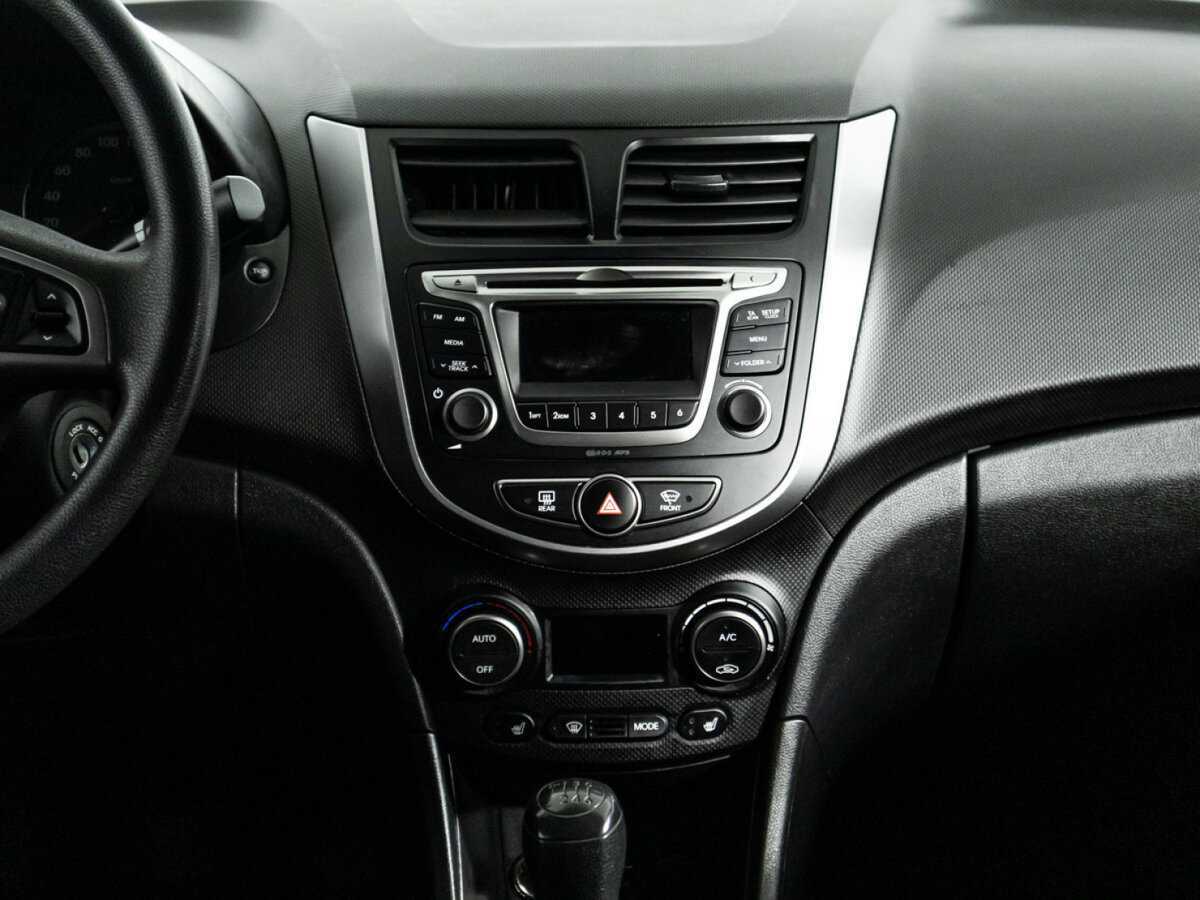 Hyundai Solaris б/у, 2016, Механическая. Фото: #13