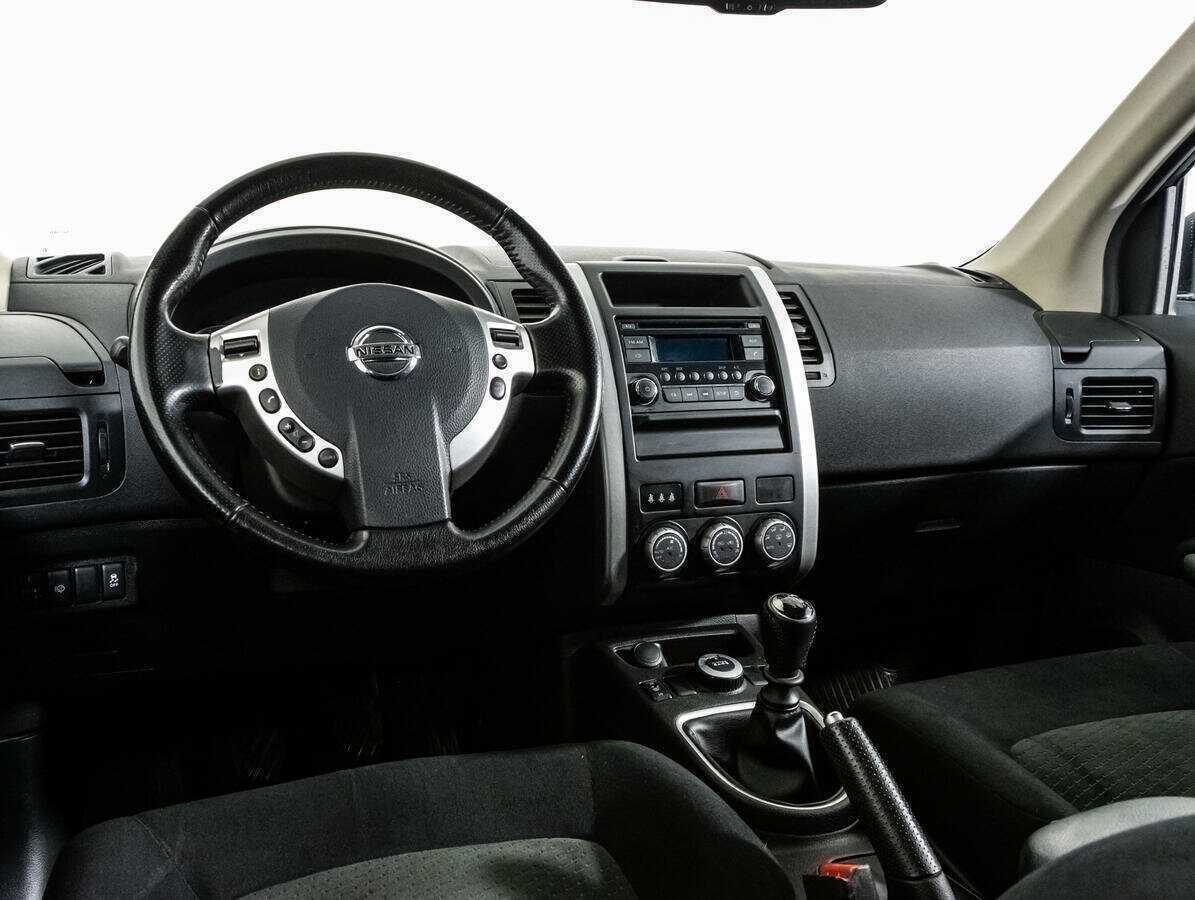 Nissan X-Trail б/у, 2014, Механическая. Фото: #10