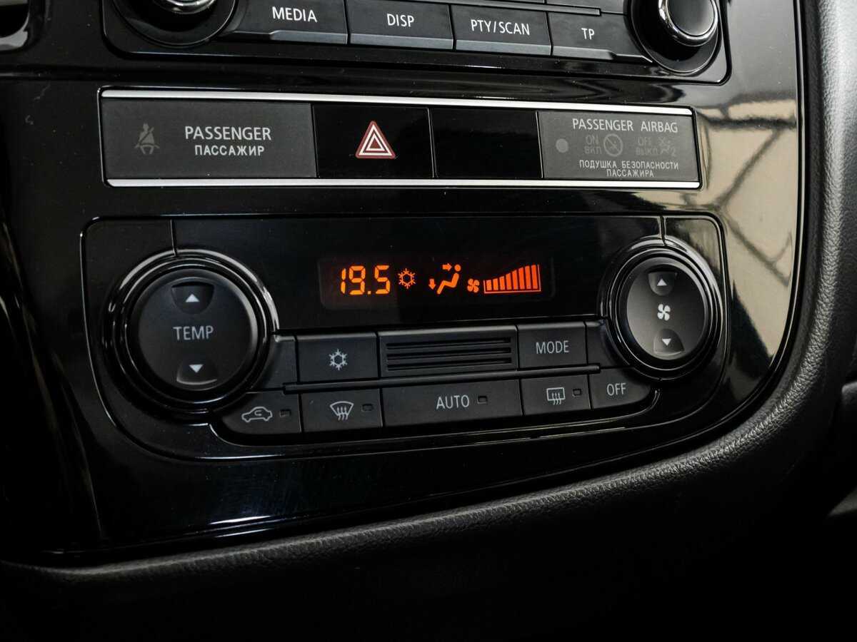 Mitsubishi Outlander б/у, 2018, Вариатор. Фото: #10