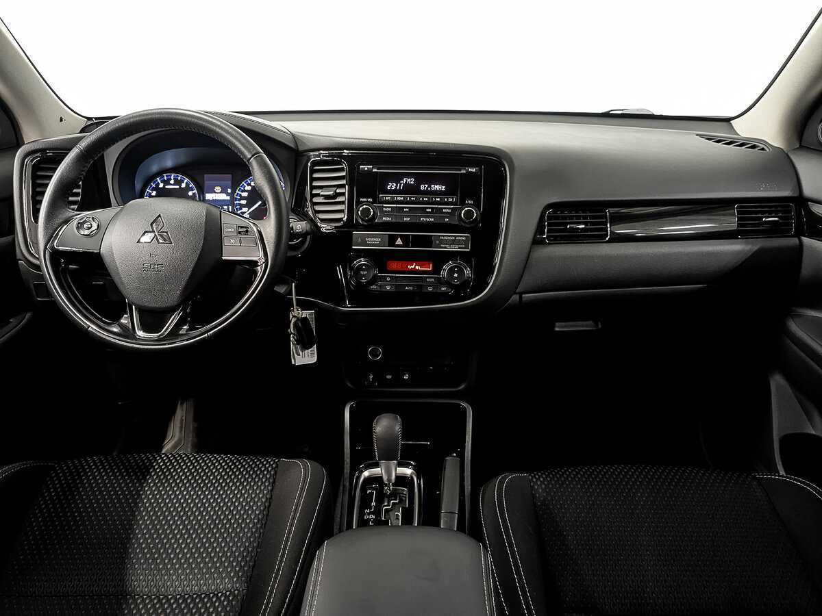 Mitsubishi Outlander б/у, 2019, Вариатор. Фото: #11