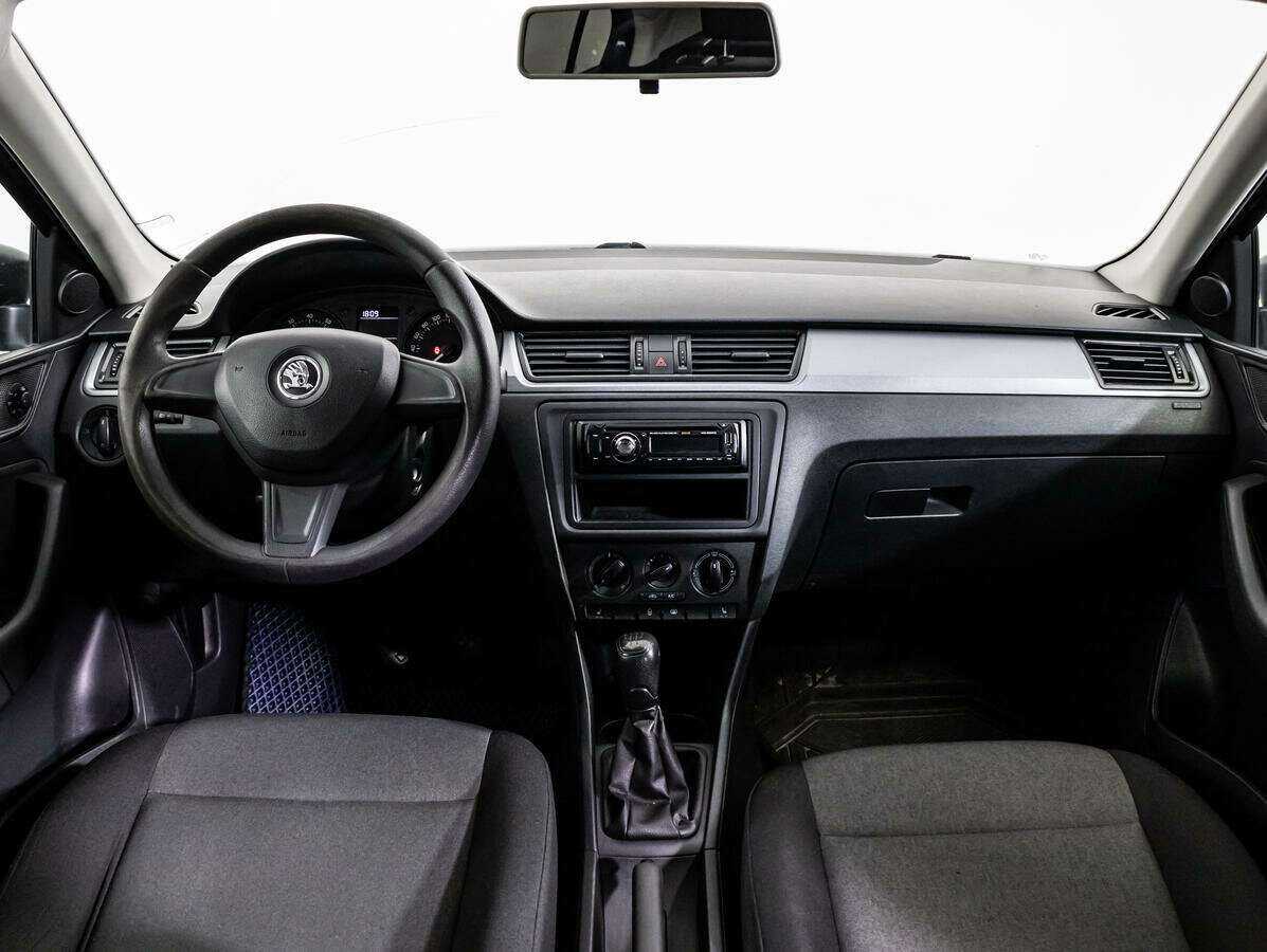 Skoda Rapid б/у, 2015, Механическая. Фото: #11