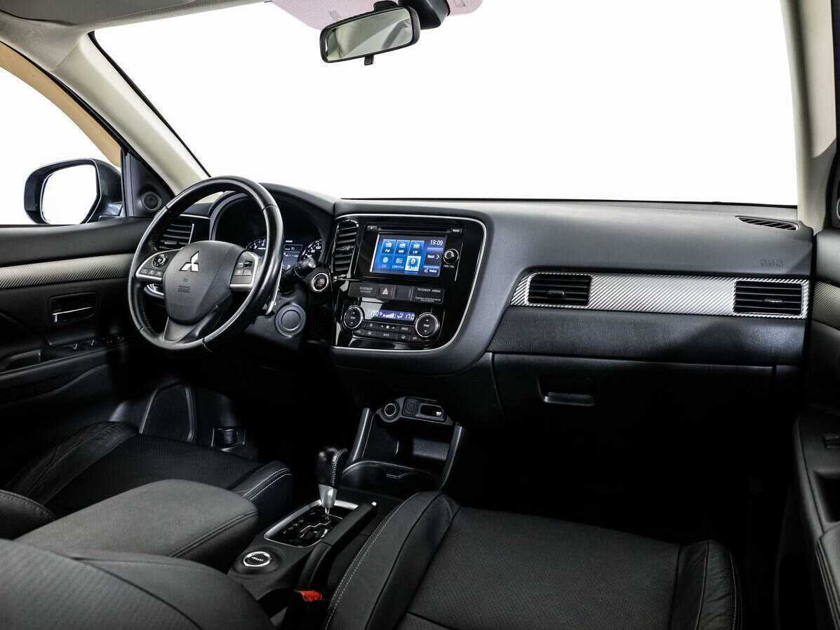 Mitsubishi Outlander б/у, 2014, Вариатор. Фото: #8