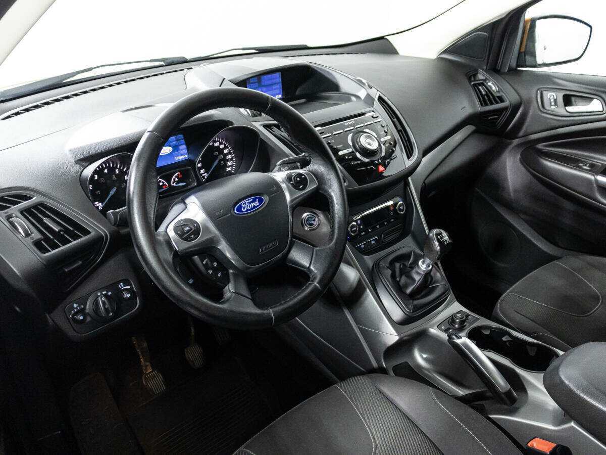 Ford Kuga б/у, 2013, Механическая. Фото: #10