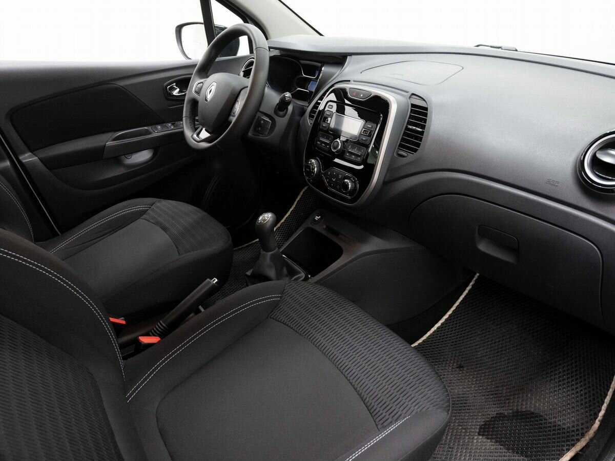 Renault Kaptur б/у, 2017, Механическая. Фото: #10