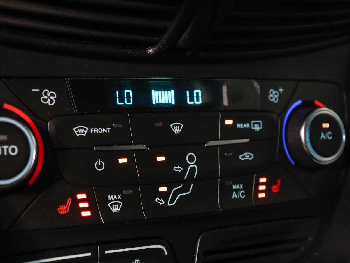 Ford Kuga б/у, 2017, Автоматическая. Фото: #12
