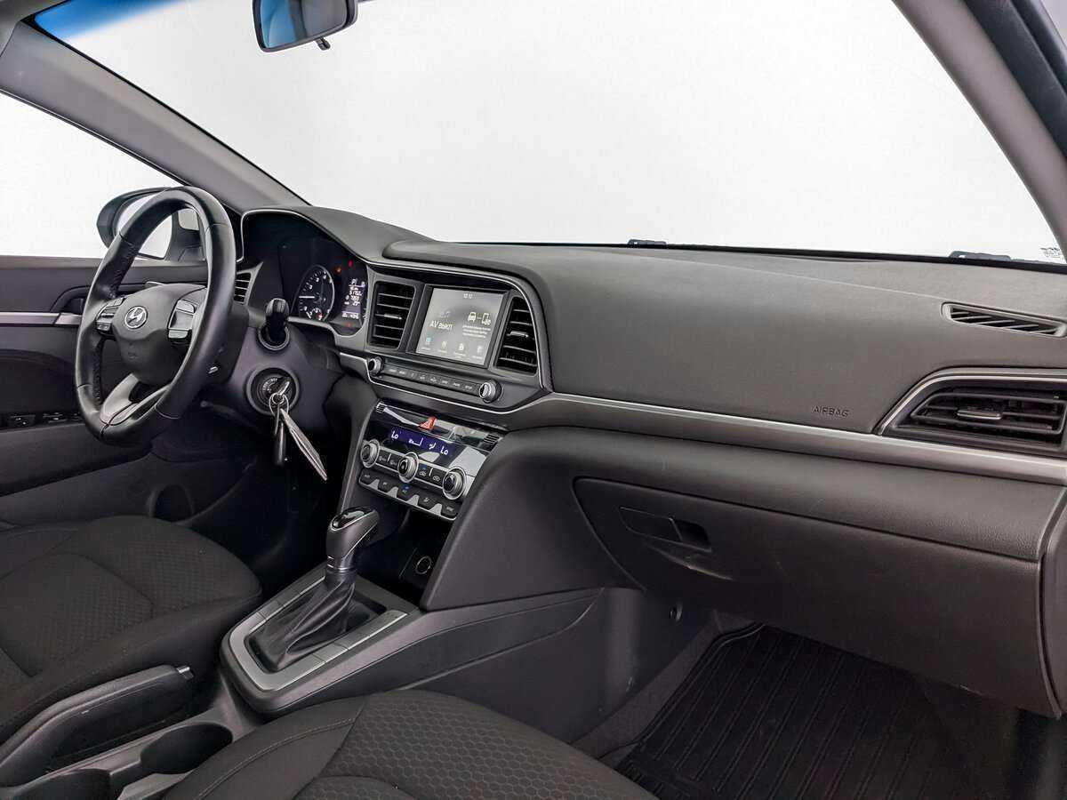 Hyundai Elantra б/у, 2020, Автоматическая. Фото: #8