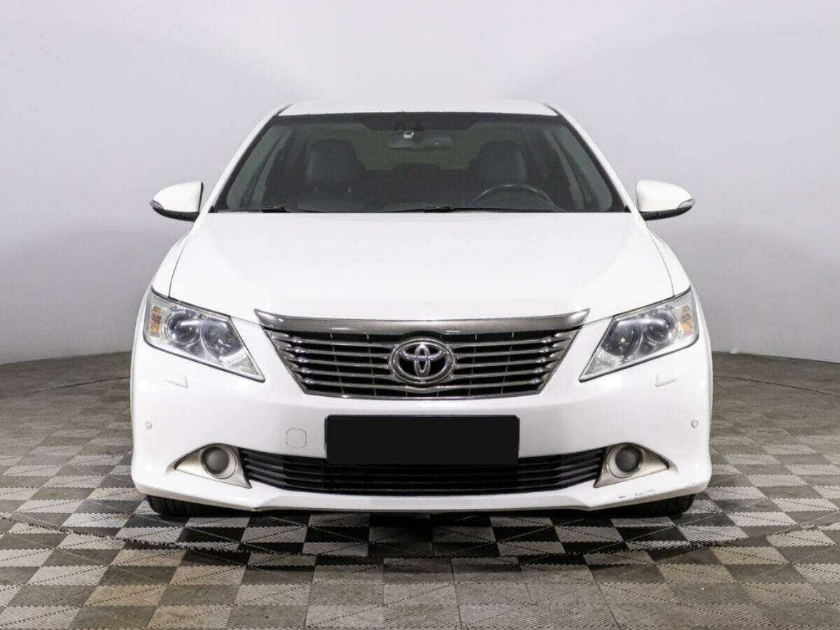 Toyota Camry б/у, 2012, Автоматическая. Фото: #1