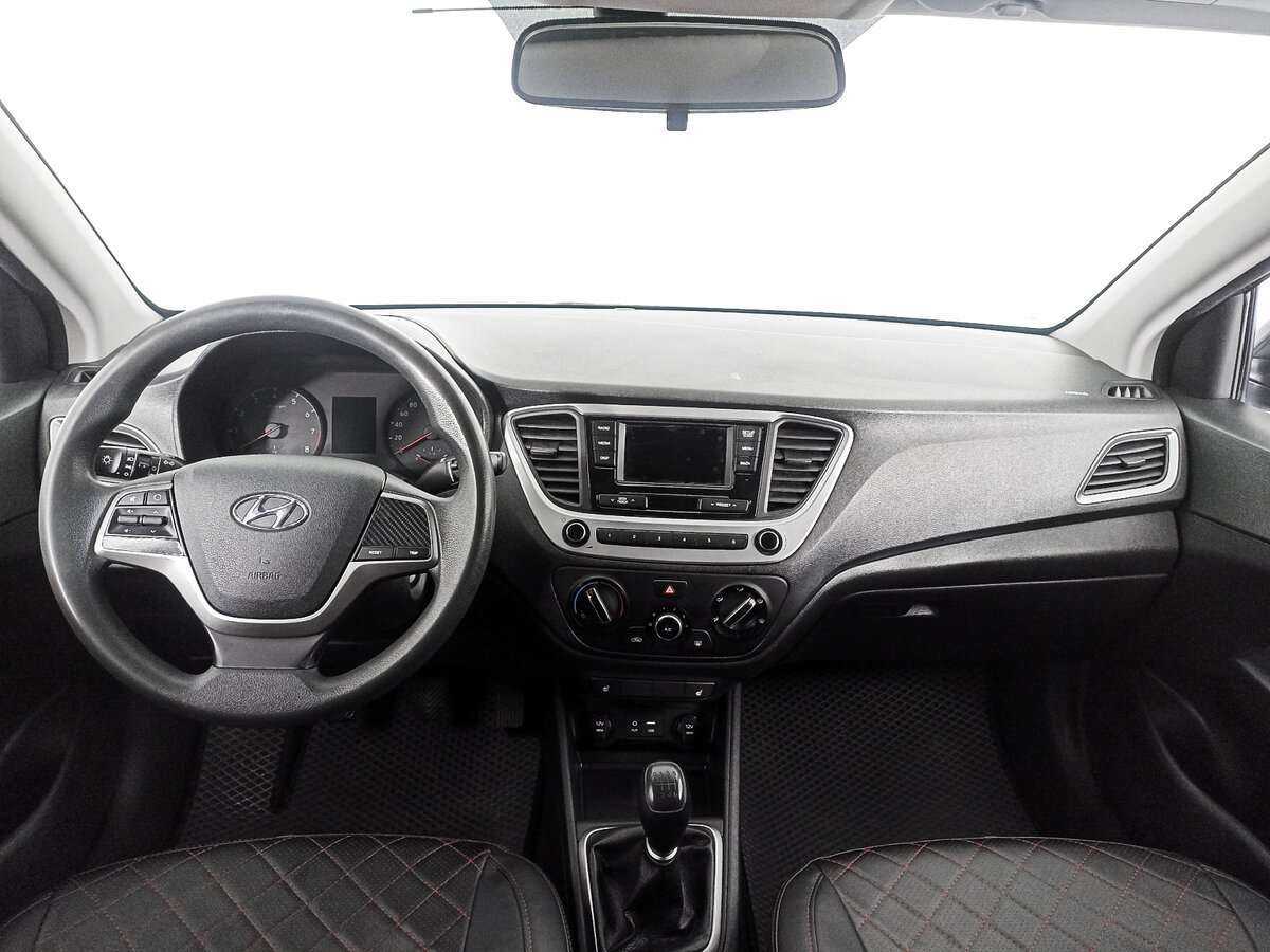 Hyundai Solaris б/у, 2018, Механическая. Фото: #11