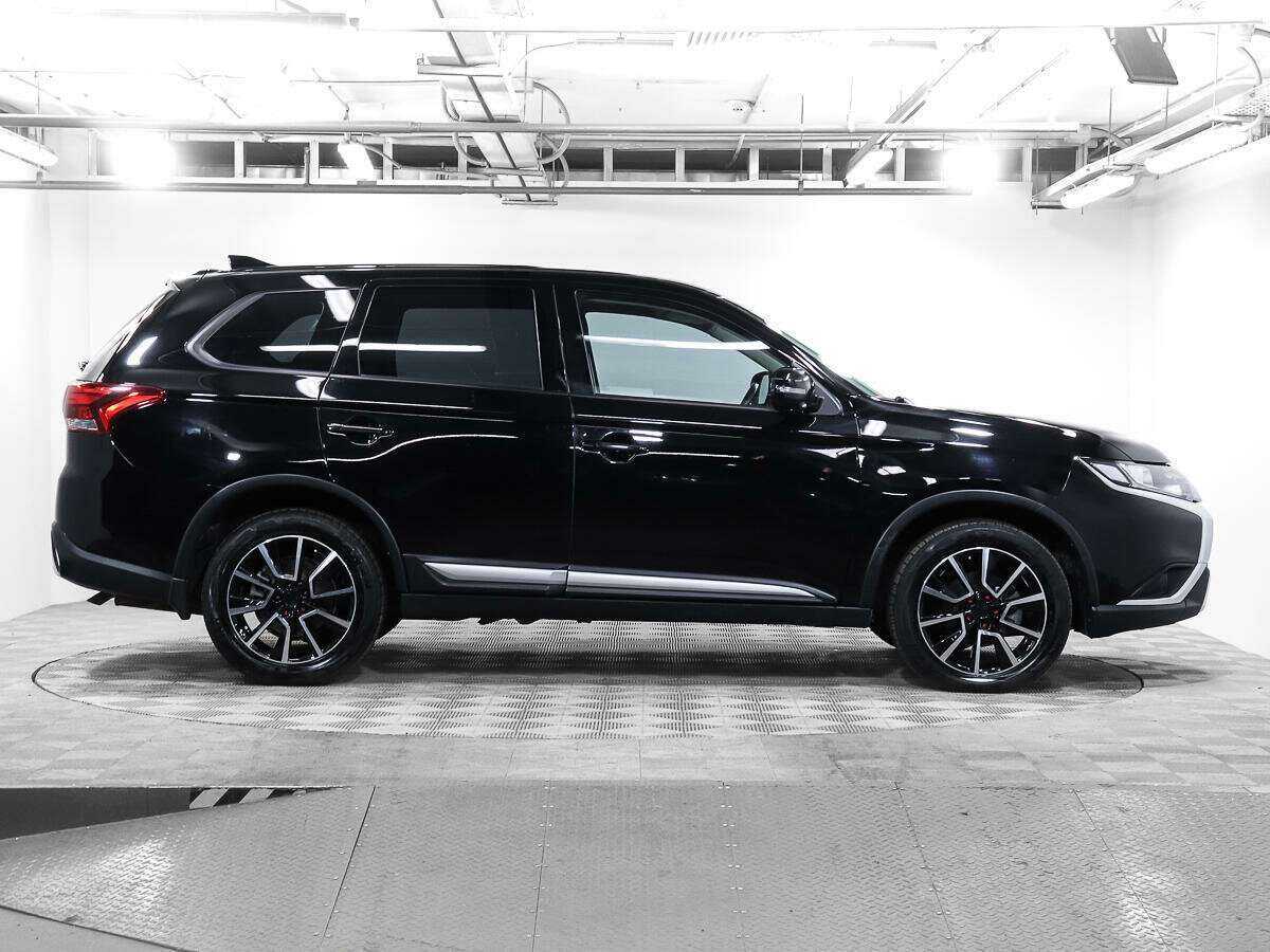 Mitsubishi Outlander б/у, 2018, Вариатор. Фото: #3