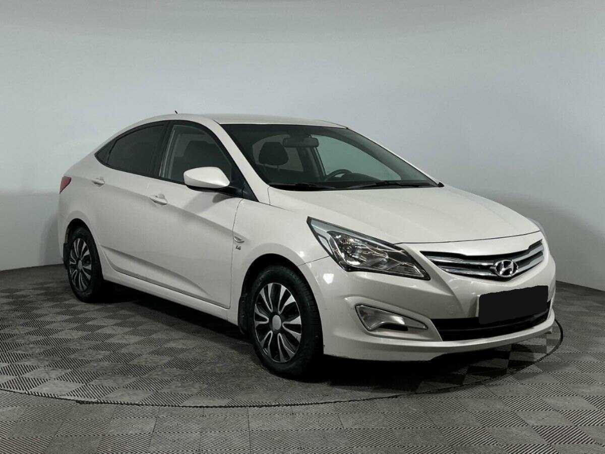Hyundai Solaris б/у, 2015, Автоматическая. Фото: #2