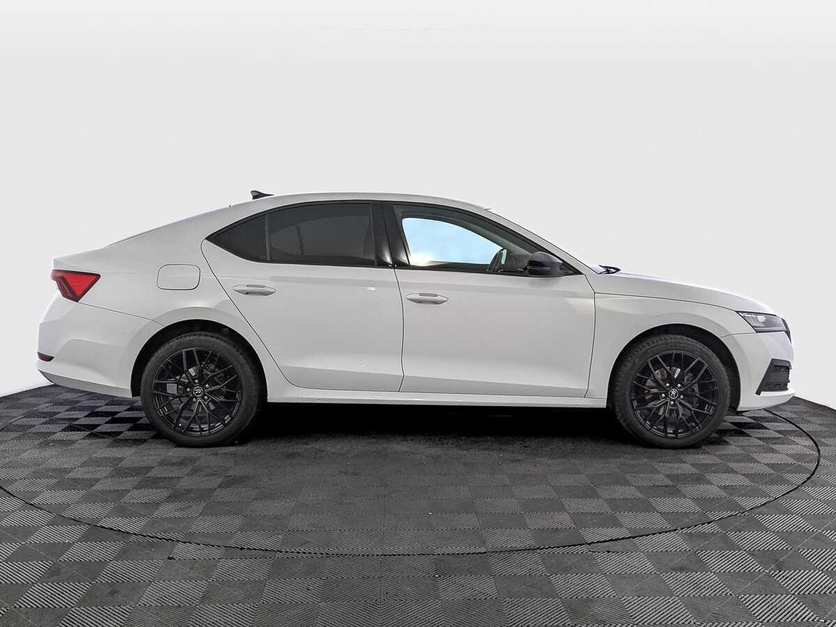 Skoda Octavia б/у, 2021, Автоматическая. Фото: #3
