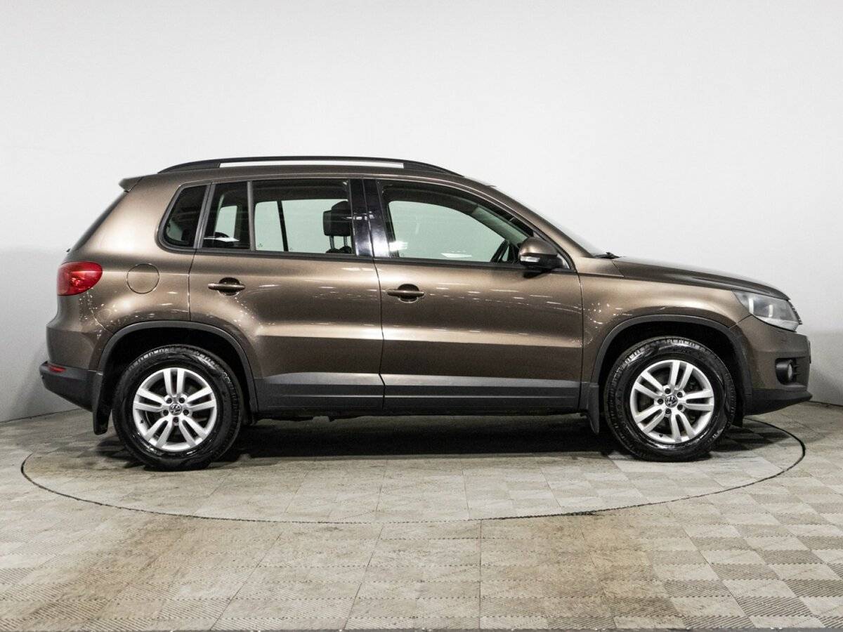 Volkswagen Tiguan б/у, 2014, Роботизированная. Фото: #3