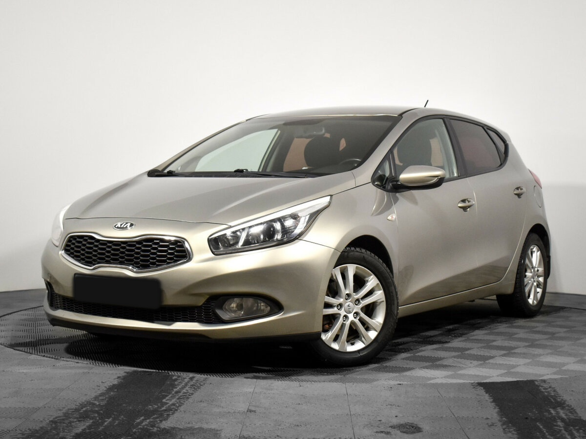 Kia Ceed б/у, 2012, Автоматическая. Фото: #0