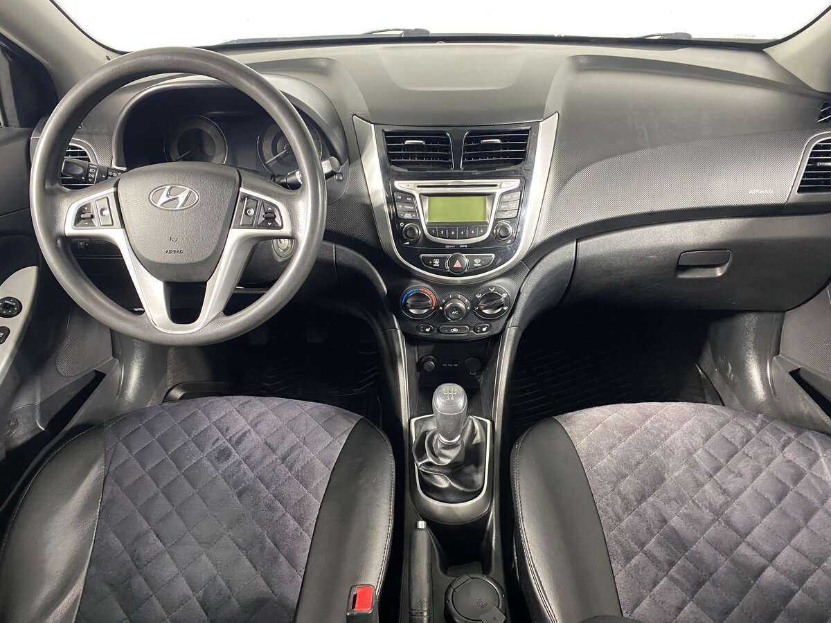 Hyundai Solaris б/у, 2013, Механическая. Фото: #12