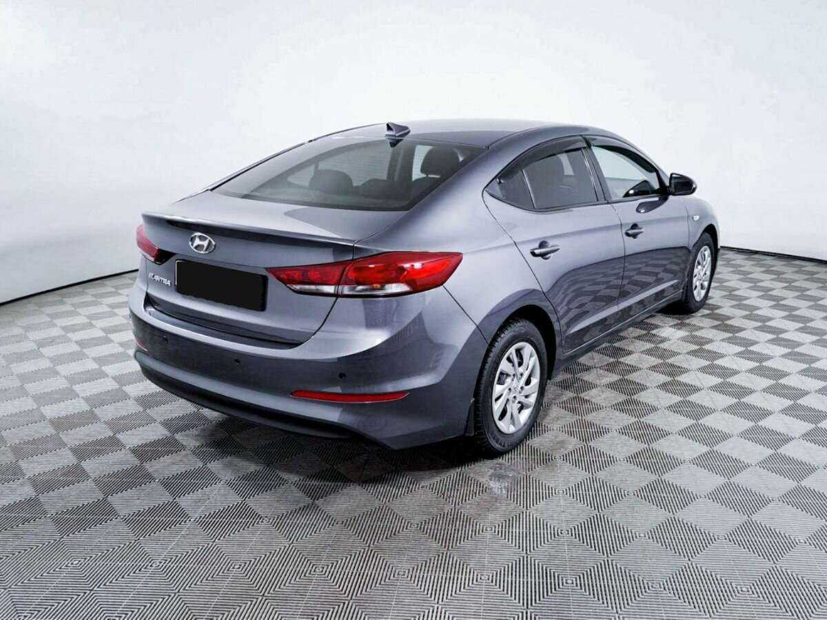 Hyundai Elantra б/у, 2018, Механическая. Фото: #4