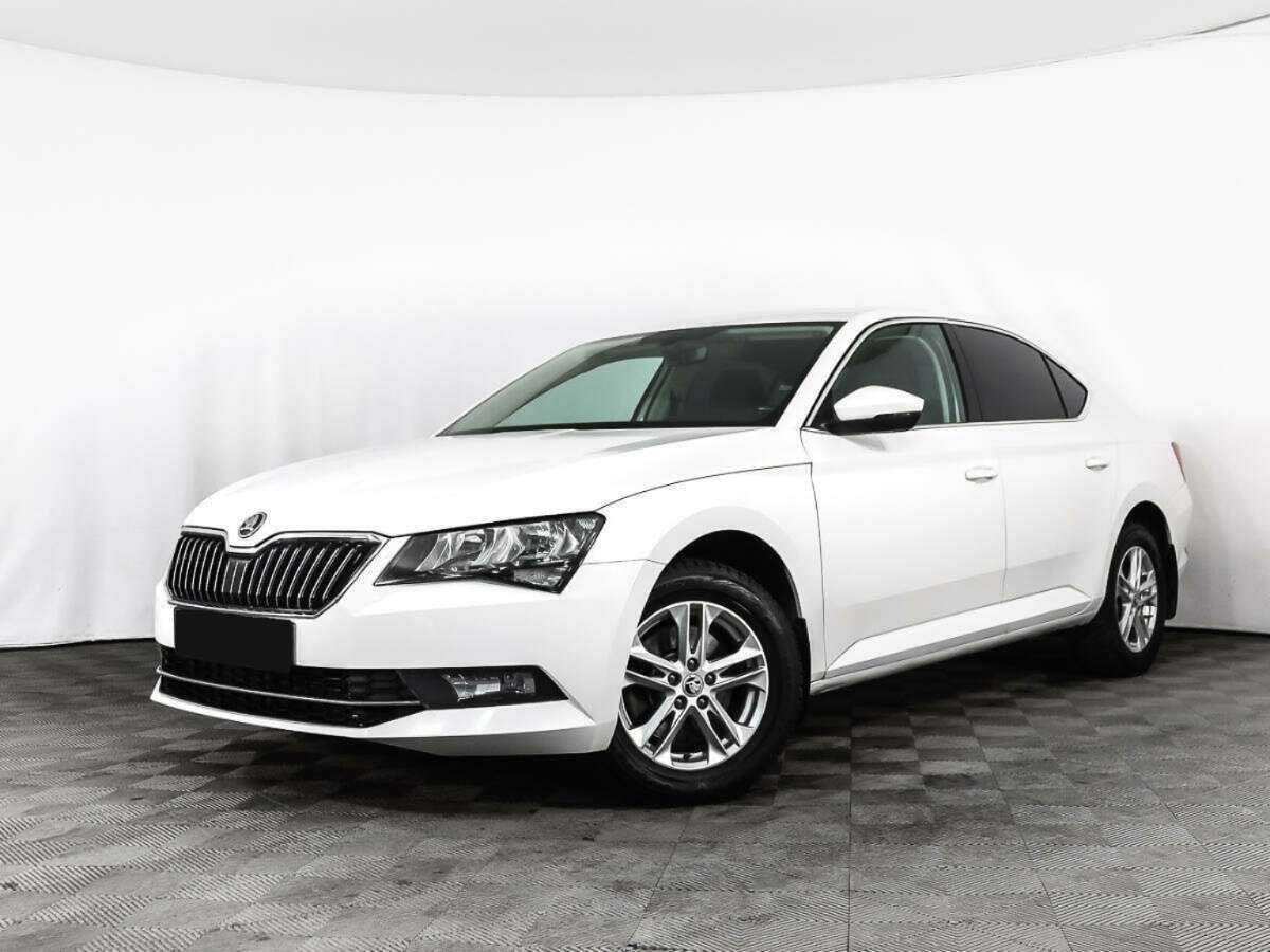 Skoda Superb б/у, 2016, Роботизированная. Фото: #0