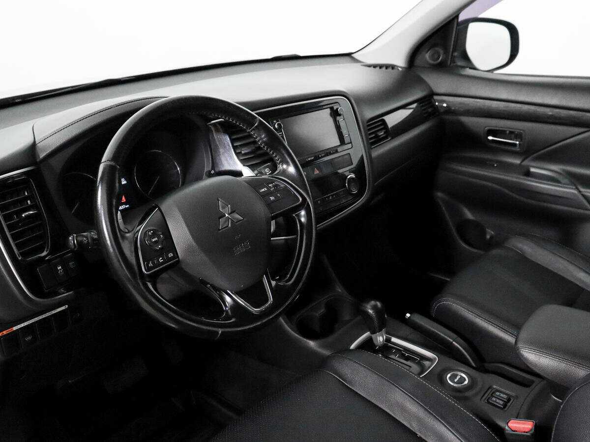 Mitsubishi Outlander б/у, 2016, Вариатор. Фото: #8