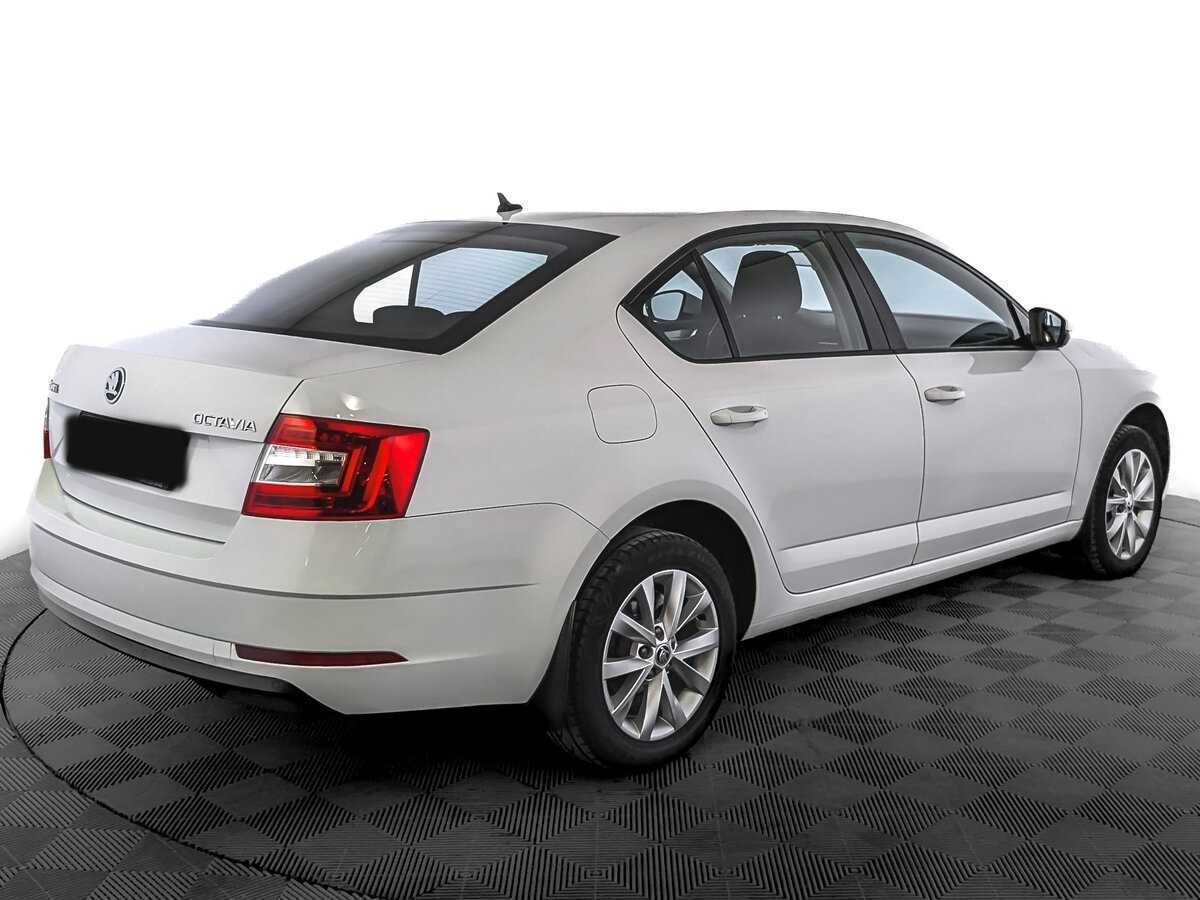 Skoda Octavia б/у, 2019, Механическая. Фото: #4