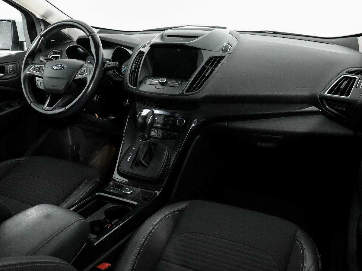Ford Kuga б/у, 2017, Автоматическая. Фото: #7