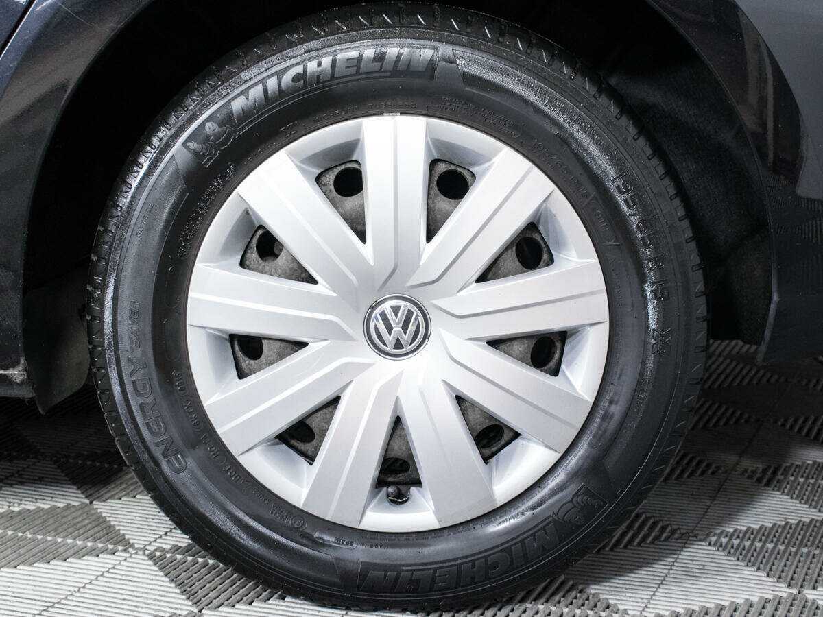 Volkswagen Jetta б/у, 2015, Механическая. Фото: #15