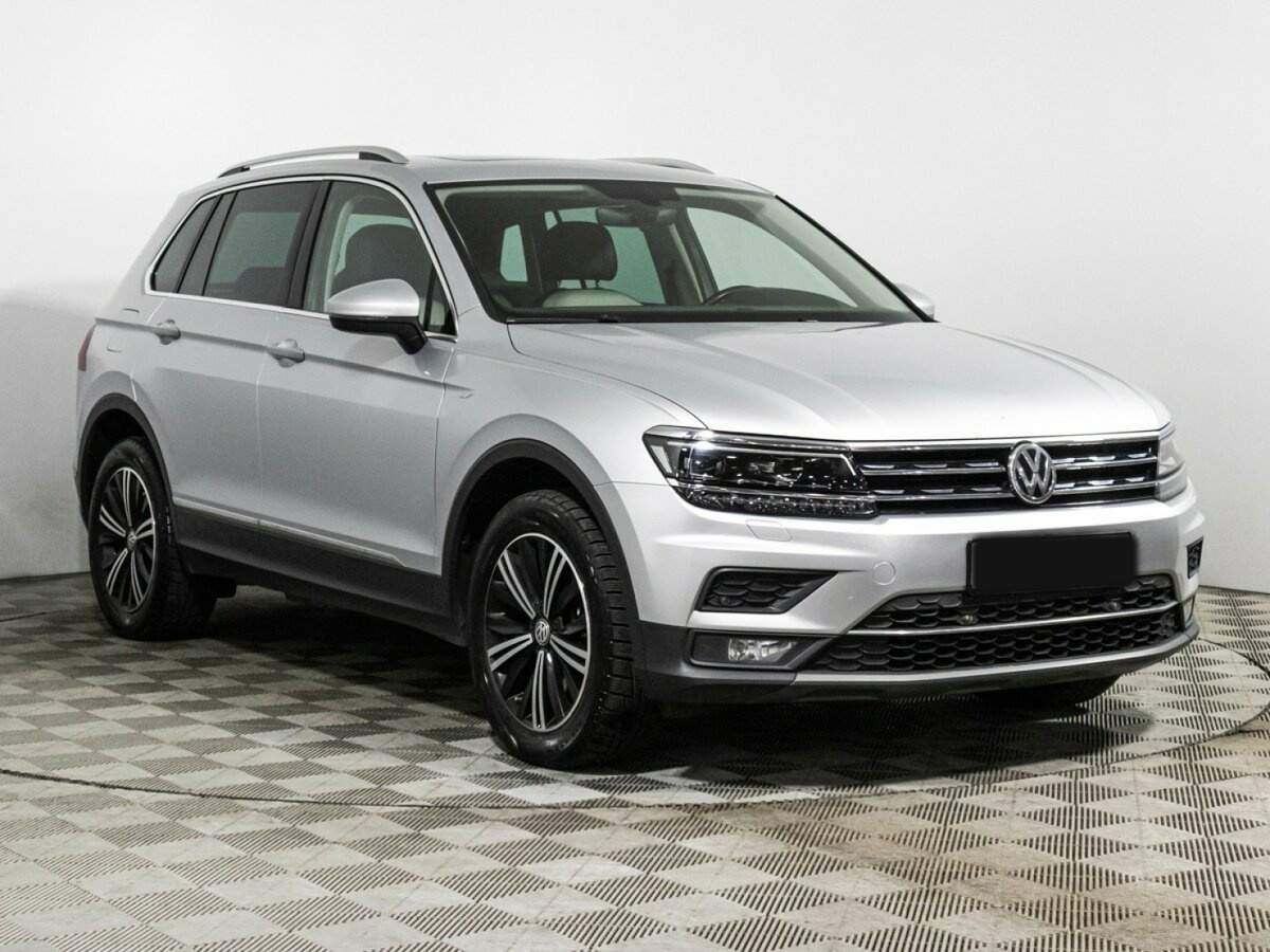Volkswagen Tiguan б/у, 2018, Роботизированная. Фото: #2