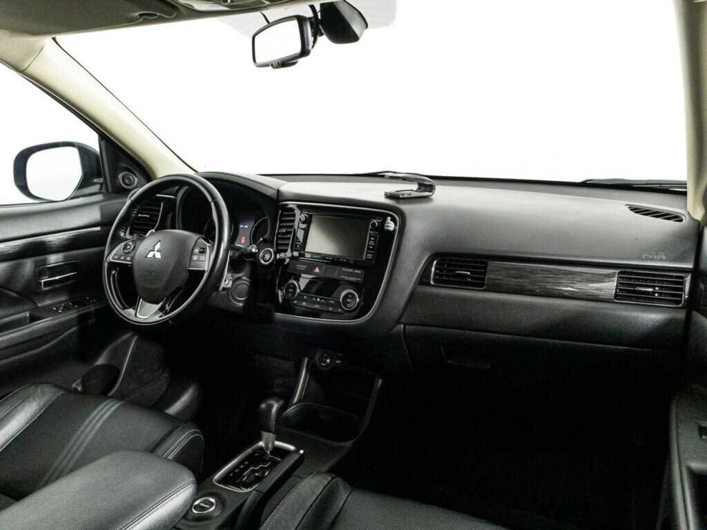 Mitsubishi Outlander б/у, 2016, Вариатор. Фото: #8