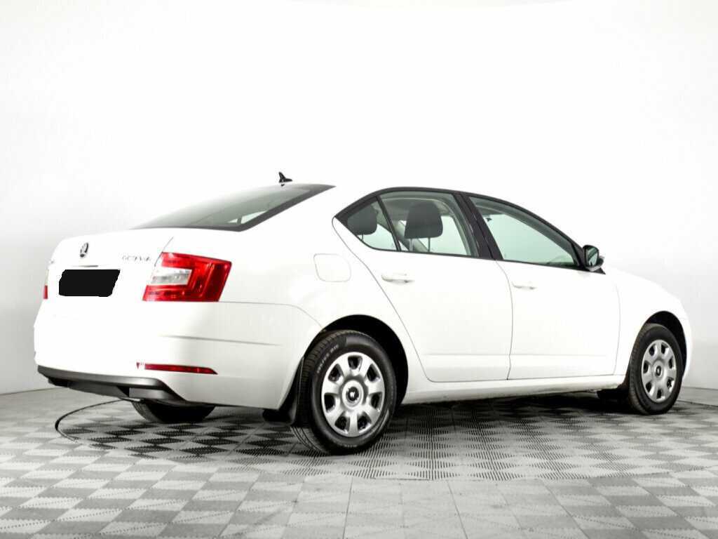 Skoda Octavia б/у, 2019, Механическая. Фото: #3