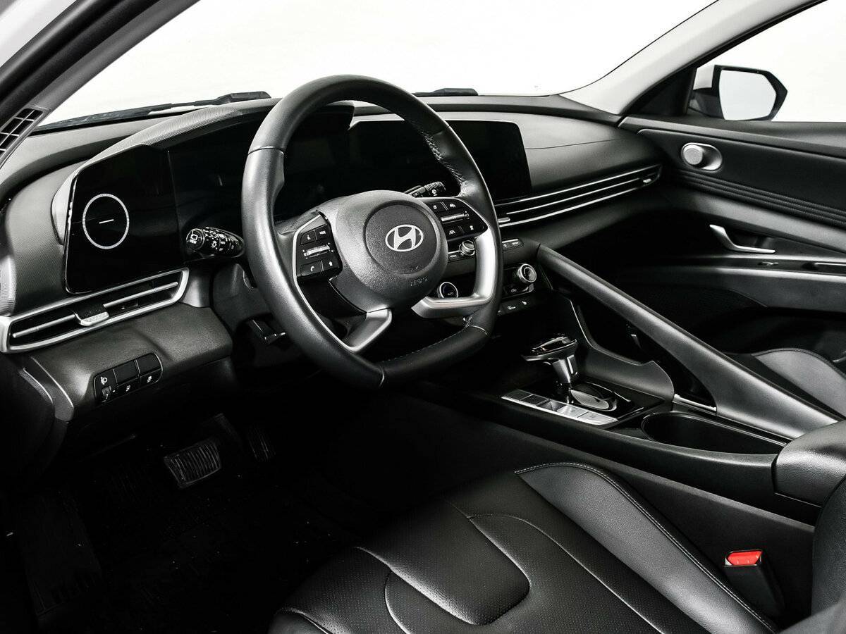 Hyundai Elantra б/у, 2023, Вариатор. Фото: #12