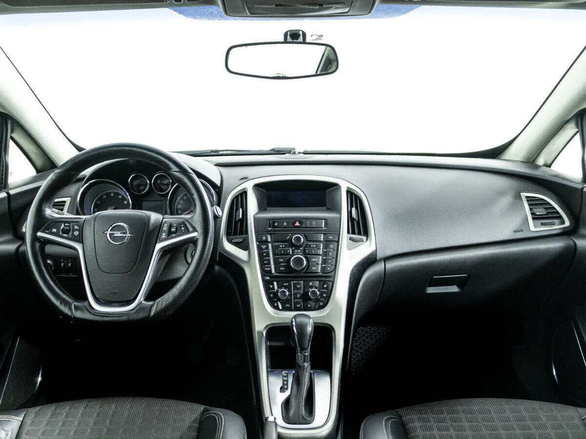 Opel Astra б/у, 2012, Автоматическая. Фото: #12