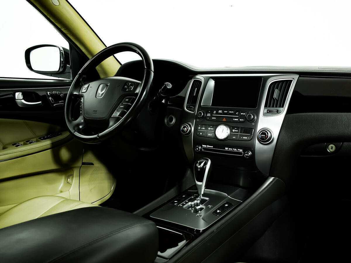 Hyundai Equus б/у, 2012, Автоматическая. Фото: #8